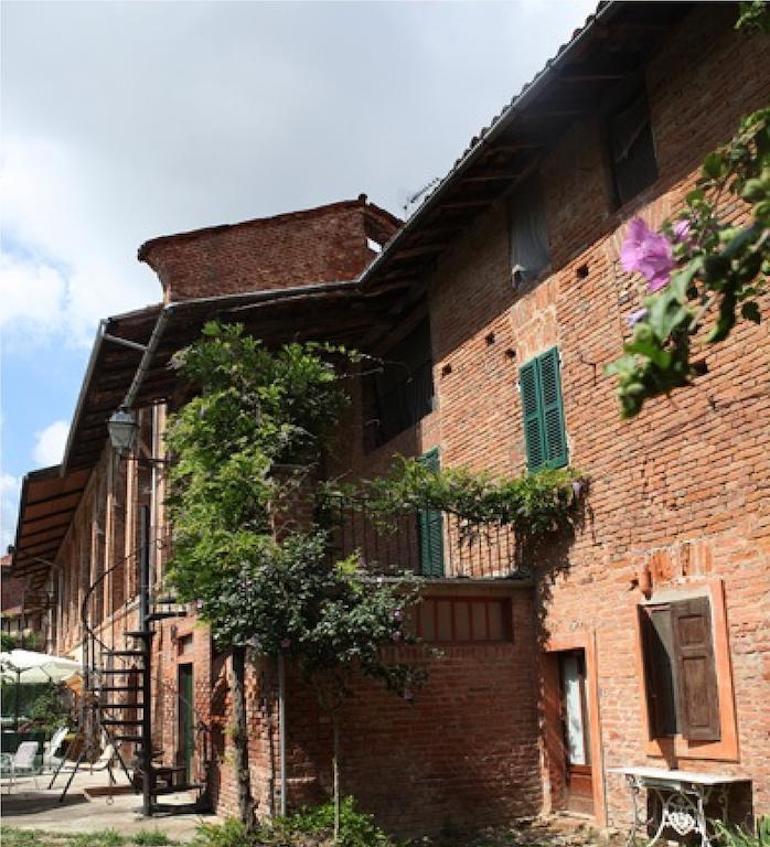 Agriturismo Olivazzi Quattordio Zewnętrze zdjęcie